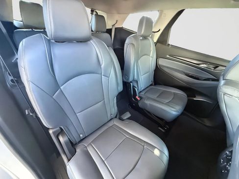 Used 2018 Buick Enclave Premium AWD/4WD image 19