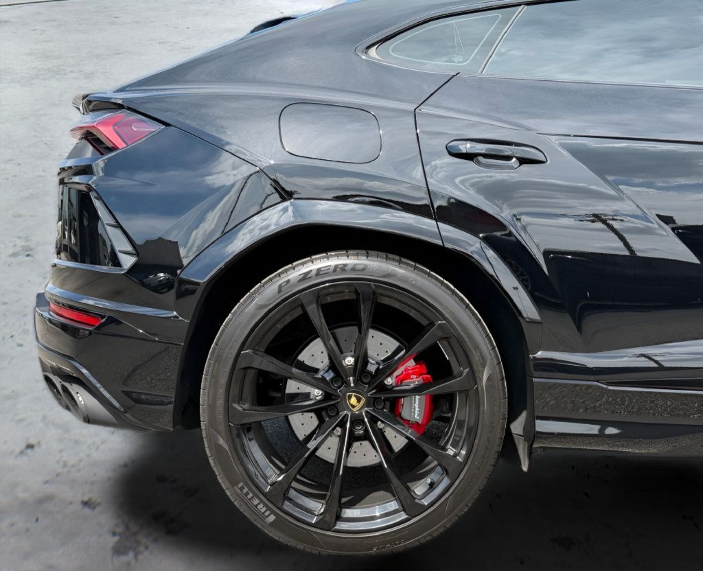 Used 2021 Lamborghini Urus AWD/4WD image 26
