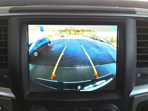 Used 2018 RAM 1500 Big Horn image 14