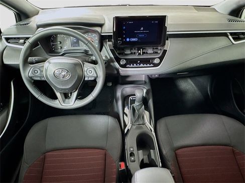 Certified 2025 Toyota Corolla SE image 23