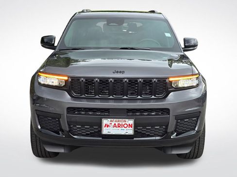 New 2025 Jeep Grand Cherokee L Altitude image 17