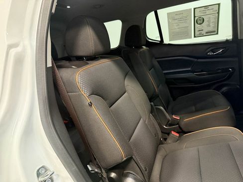 Used 2023 GMC Acadia AT4 image 67