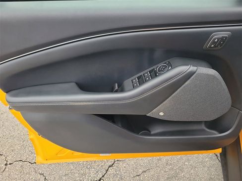 Used 2022 Ford Mustang Mach-E Premium image 14