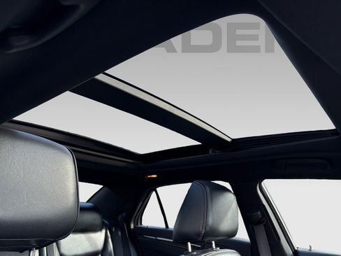 Used 2013 Chrysler 300 C image 7