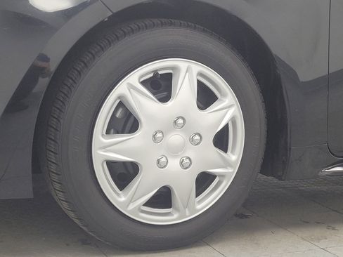 Used 2023 Toyota Corolla LE image 31