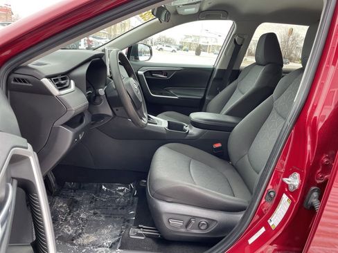 Used 2023 Toyota RAV4 XLE image 8