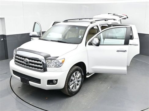 Used 2017 Toyota Sequoia Limited image 58