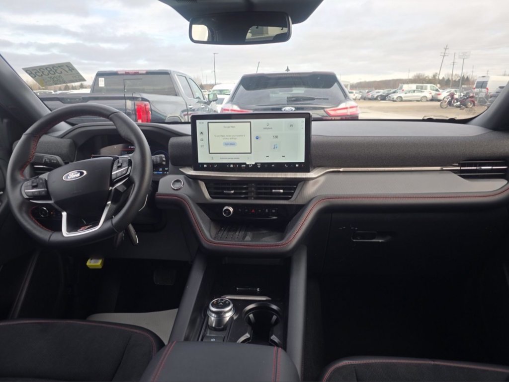 Used 2025 Ford Explorer ST AWD/4WD image 9