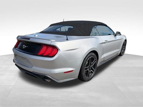 Used 2018 Ford Mustang Premium RWD image 5