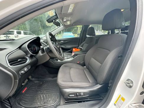 Used 2020 Chevrolet Malibu LT FWD image 21