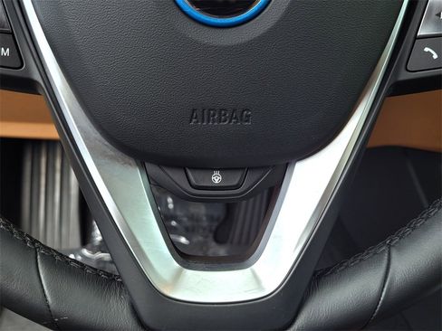 Used 2023 BMW i4 eDrive40 w/ Premium Package image 26