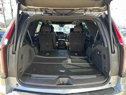 Used 2023 Cadillac Escalade Sport Platinum w/ Heavy-Duty Trailer Package image 28