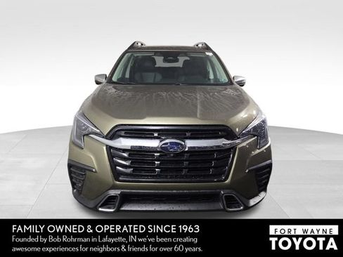 Used 2023 Subaru Ascent Touring AWD/4WD image 3