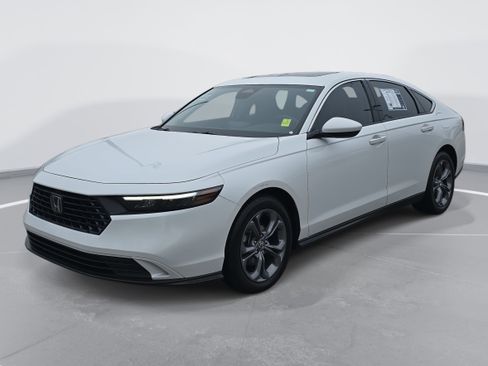 Used 2024 Honda Accord EX image 1
