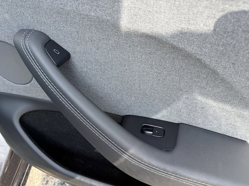 Used 2025 Tesla Model 3 Long Range image 37