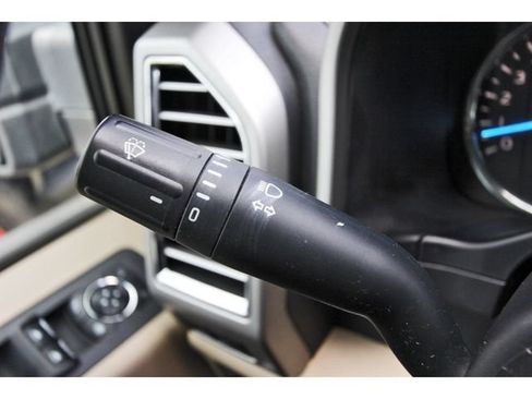 Used 2016 Ford F150 Lariat AWD/4WD image 17