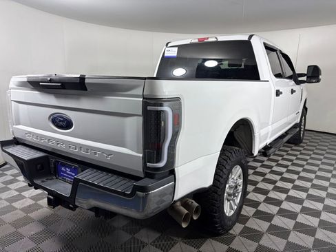 Certified 2019 Ford F250 XLT w/ Snow Plow Prep Package image 7
