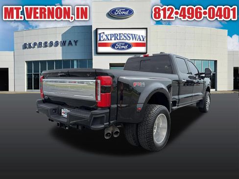 Used 2024 Ford F350 Platinum AWD/4WD image 7