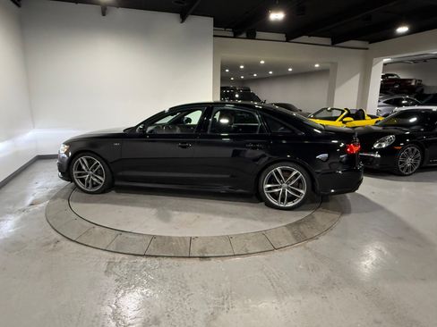 Used 2018 Audi S6 Prestige w/ Prestige Package image 16