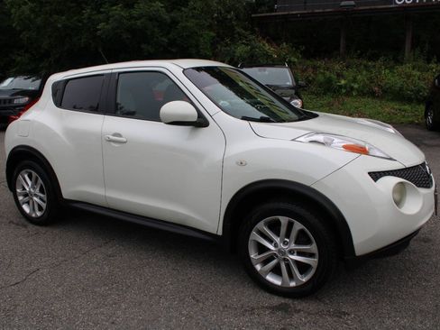 Used 2012 Nissan Juke SV AWD/4WD image 7