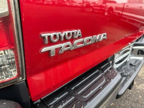 Used 2012 Toyota Tacoma 4x4 Double Cab w/ SR5 Pkg image 14