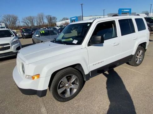 Used 2016 Jeep Patriot High Altitude image 6