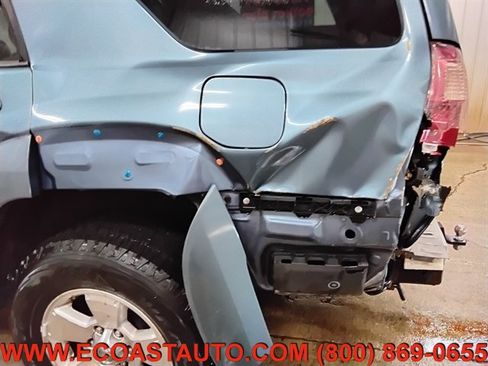 Used 2004 Toyota 4Runner SR5 RWD image 18