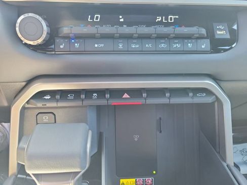 New 2026 Toyota Tundra Platinum AWD/4WD image 22