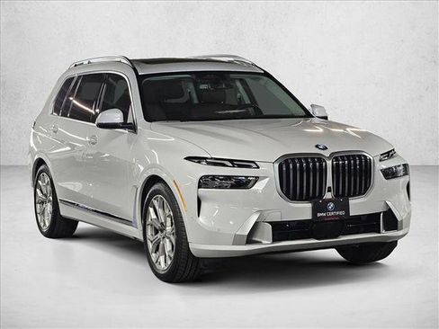 Certified 2023 BMW X7 xDrive40i w/ Climate Comfort Package image 3