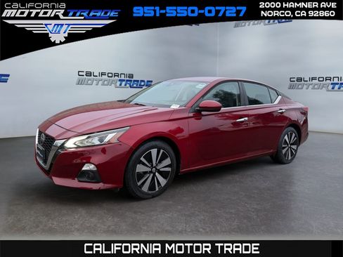 Used 2022 Nissan Altima 2.5 SV image 1
