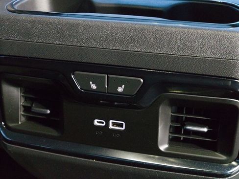 Used 2023 GMC Sierra 1500 AT4X image 36