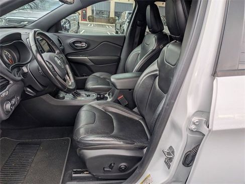 Certified 2021 Jeep Cherokee Latitude Lux 80th Anniv w/ Quick Order Package 26U 80TH image 9