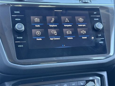 Used 2024 Volkswagen Tiguan Wolfsburg Edition image 15