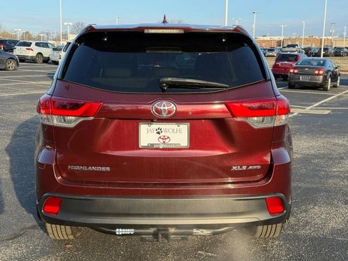 Used 2019 Toyota Highlander XLE image 6