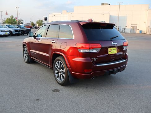 Used 2018 Jeep Grand Cherokee Overland AWD/4WD image 5