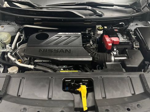 Used 2023 Nissan Rogue SL AWD/4WD image 11