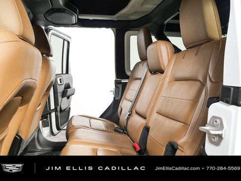 Used 2021 Jeep Wrangler Unlimited Sahara AWD/4WD image 20