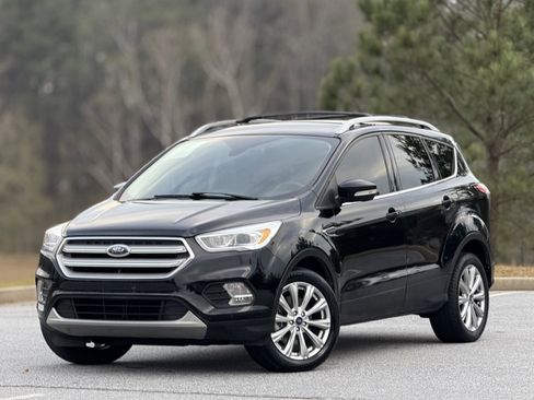 Used 2018 Ford Escape Titanium image 7