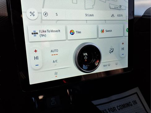 Used 2023 Ford Mustang Mach-E Select image 8