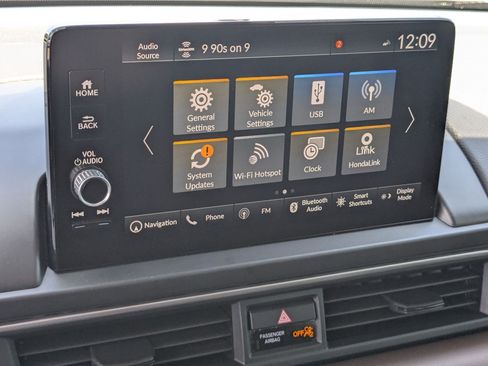 Used 2023 Honda Pilot Elite image 21