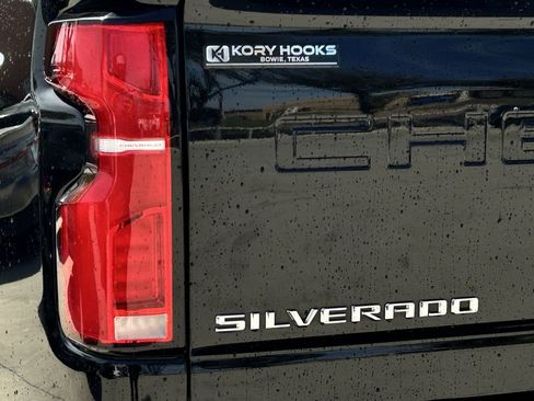 Used 2024 Chevrolet Silverado 2500 High Country w/ High Country Premium Package AWD/4WD image 7