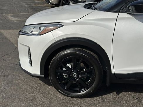 Certified 2024 Nissan Kicks SV w/ Interior Electronics Package image 7