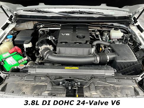 Used 2022 Nissan Frontier S w/ Technology Package AWD/4WD image 30