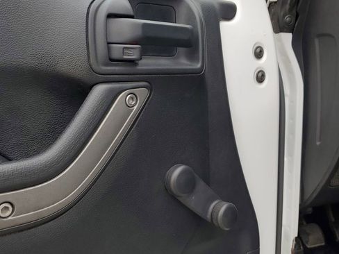 Used 2017 Jeep Wrangler Unlimited Sport w/ Connectivity Group image 23