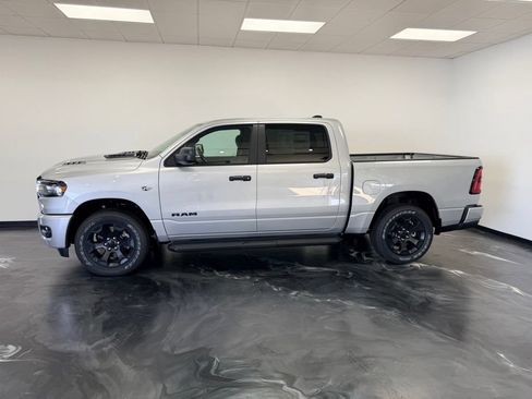 New 2026 RAM 1500 Express AWD/4WD image 22