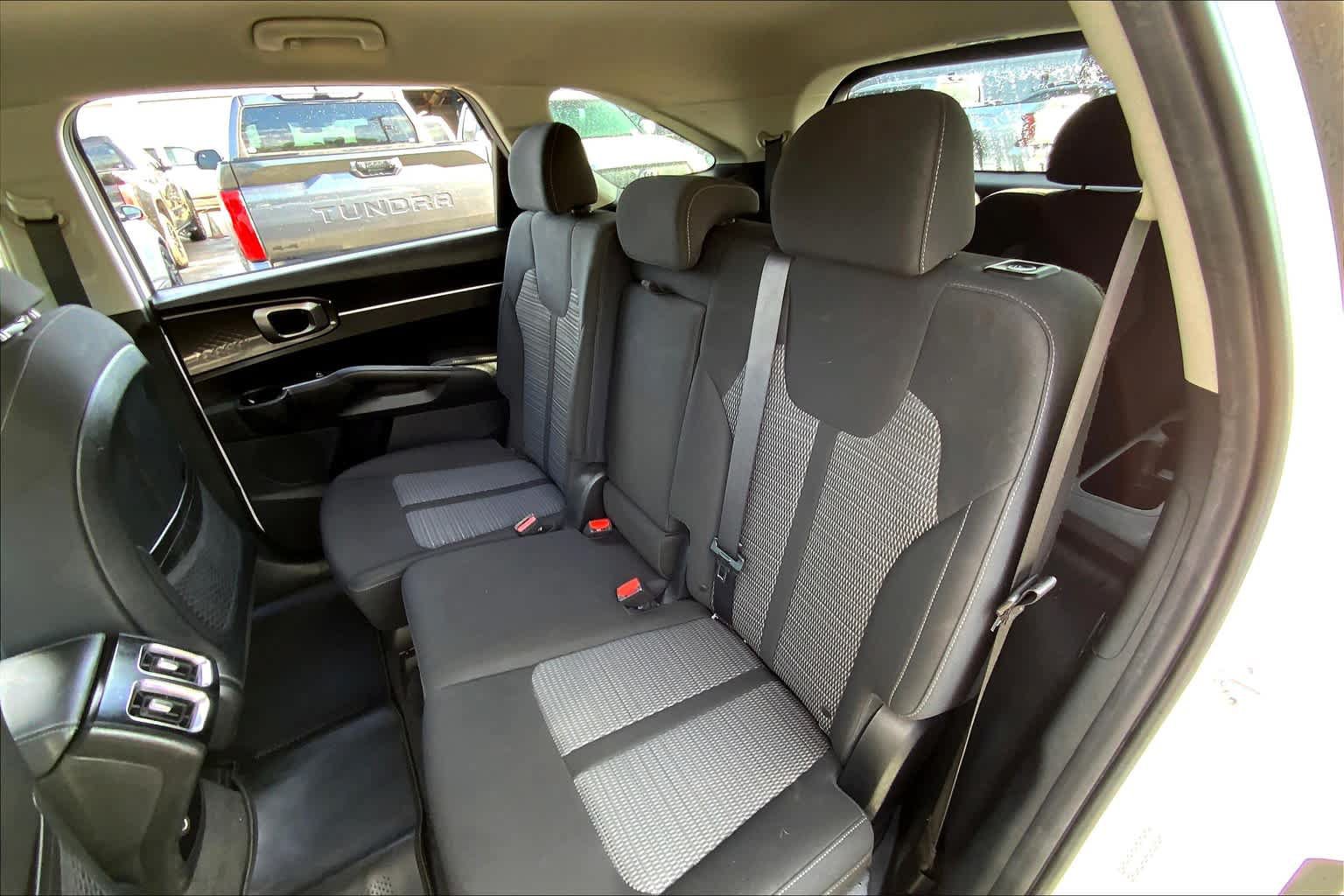 Used 2023 Kia Sorento LX AWD/4WD image 20