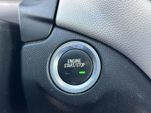 Used 2020 Chevrolet Equinox LS w/ LS Convenience Package image 11