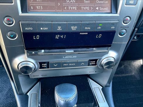 Used 2015 Lexus GX 460 image 32