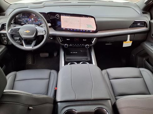 New 2026 Chevrolet Suburban LT w/ Comfort Package image 8