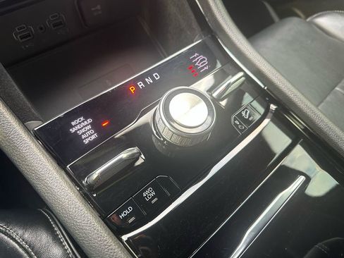 Used 2021 Jeep Grand Cherokee L Overland w/ Luxury Tech Group IV AWD/4WD image 41